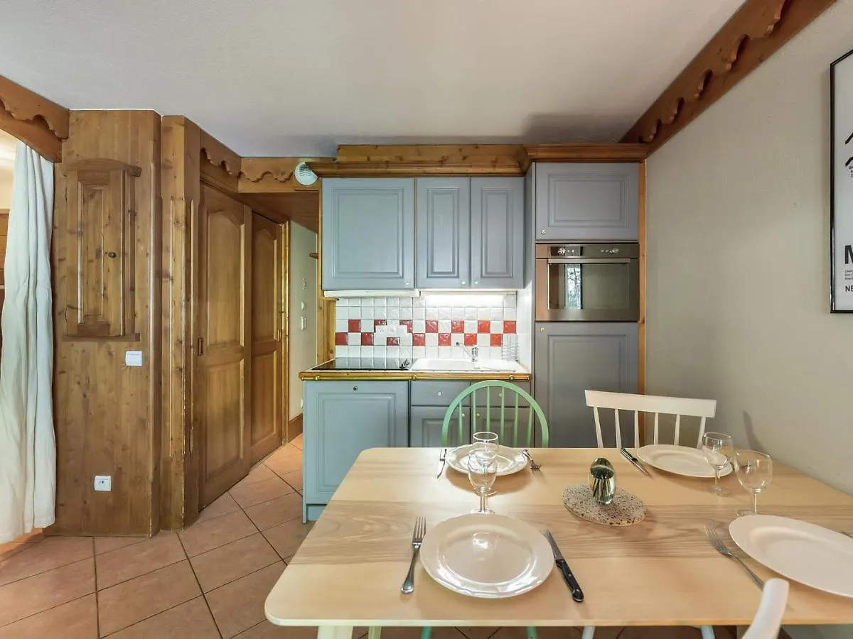 Appartement Cosy Ski Aux Pieds Avec Piscine Et Spa - Fr-1-566-46 Les Allues France